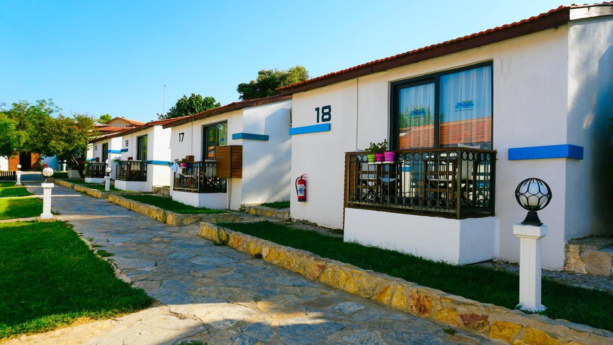 Maya Bistro Hotel & Beach Siğacık Bagian luar foto